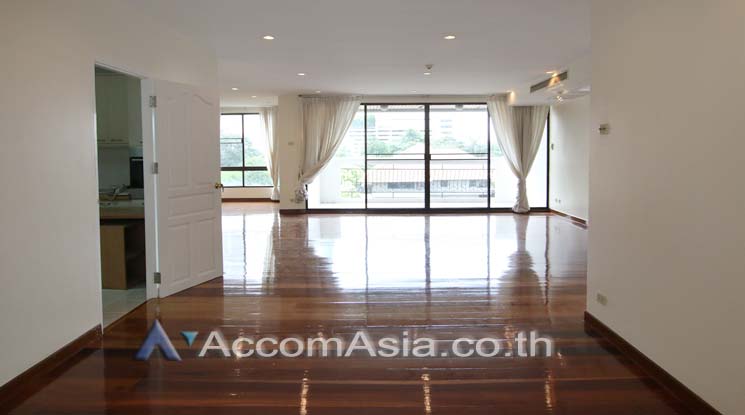 Pet friendly |  3 Bedrooms  Condominium For Rent in Sukhumvit, Bangkok  near BTS Phrom Phong - MRT Phetchaburi (24595)