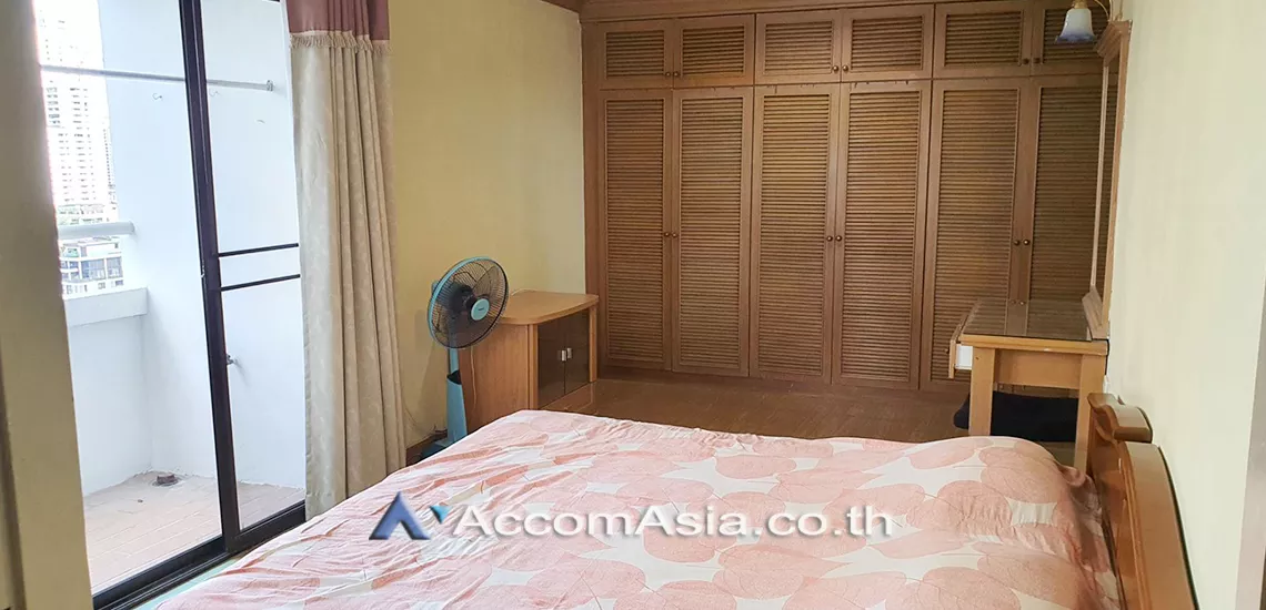  2 Bedrooms  Condominium For Rent in Sukhumvit, Bangkok  near BTS Asok - MRT Sukhumvit (AA31786)