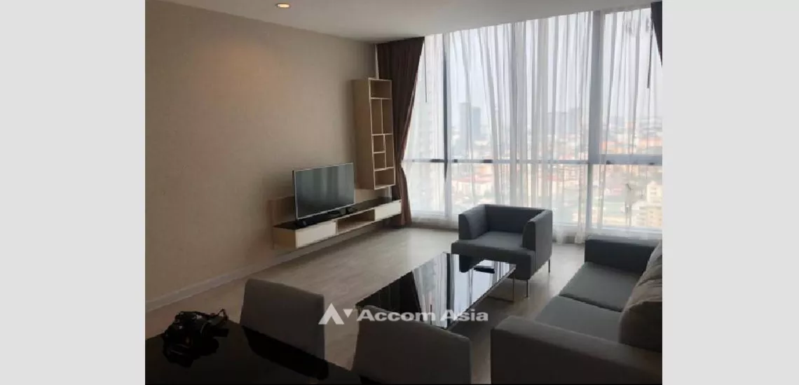  2 Bedrooms  Condominium For Rent in Sukhumvit, Bangkok  near BTS Ekkamai (AA31815)