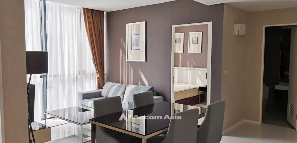  2 Bedrooms  Condominium For Rent in Sukhumvit, Bangkok  near BTS Ekkamai (AA31816)