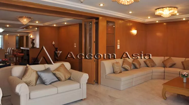  3 Bedrooms  Condominium For Rent in Sukhumvit, Bangkok  near BTS Asok - MRT Sukhumvit (24602)