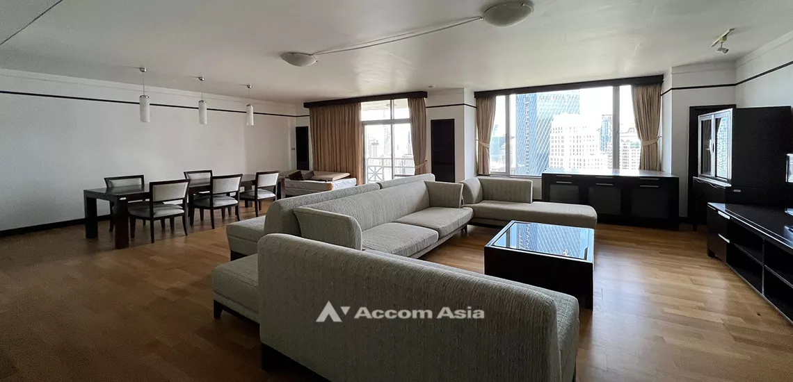 Pet friendly |  3 Bedrooms  Condominium For Sale in Ploenchit, Bangkok  near BTS Ploenchit (AA31852)