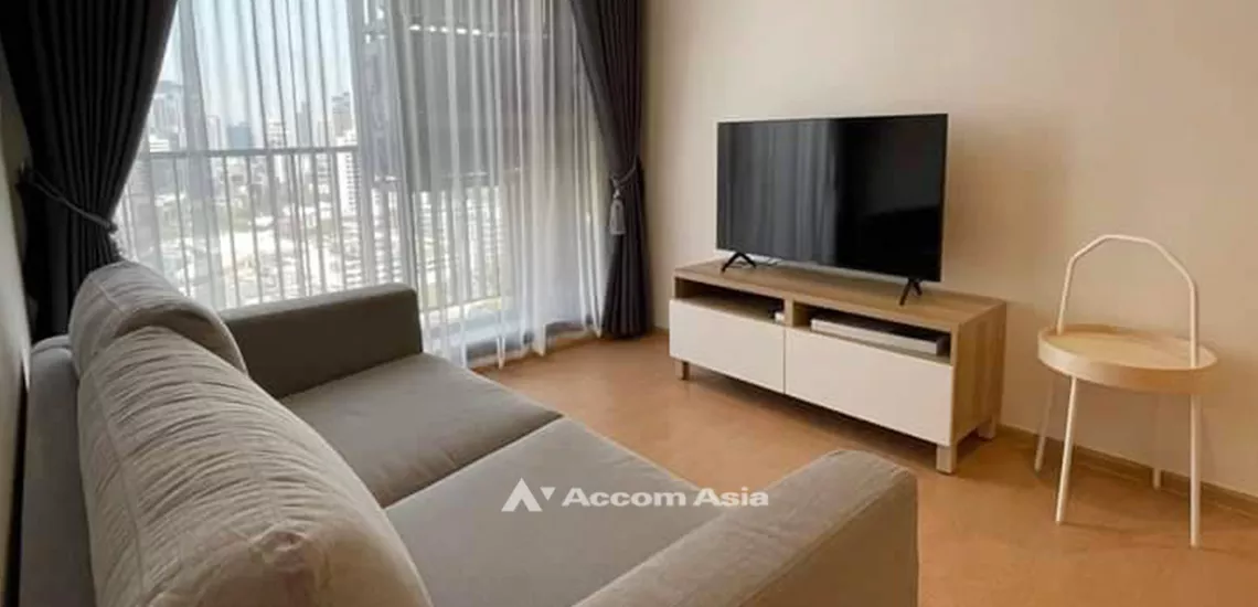 Pet friendly |  2 Bedrooms  Condominium For Rent in Sukhumvit, Bangkok  near BTS Ekkamai (AA31891)