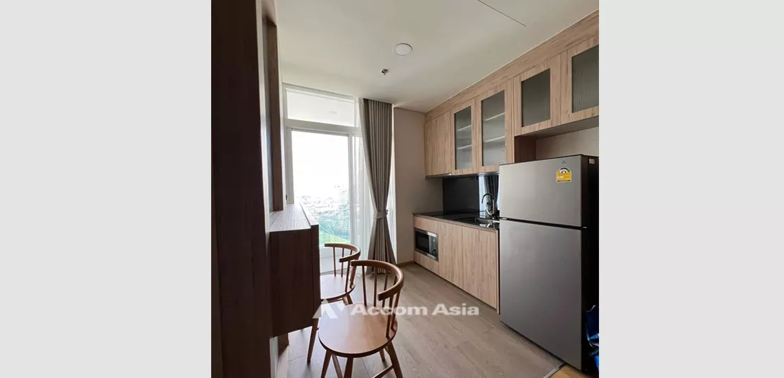  1 Bedroom  Condominium For Rent in Sukhumvit, Bangkok  near BTS Ekkamai (AA31902)