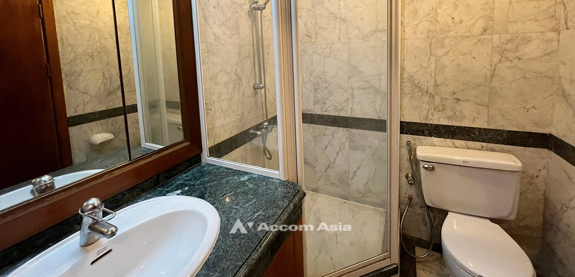 17  2 br Condominium For Sale in Ploenchit ,Bangkok BTS Ploenchit at All Seasons Mansion AA31928