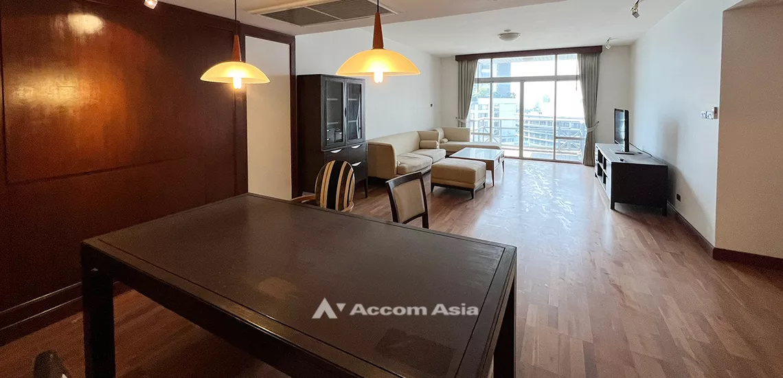 Pet friendly |  2 Bedrooms  Condominium For Sale in Ploenchit, Bangkok  near BTS Ploenchit (AA31928)