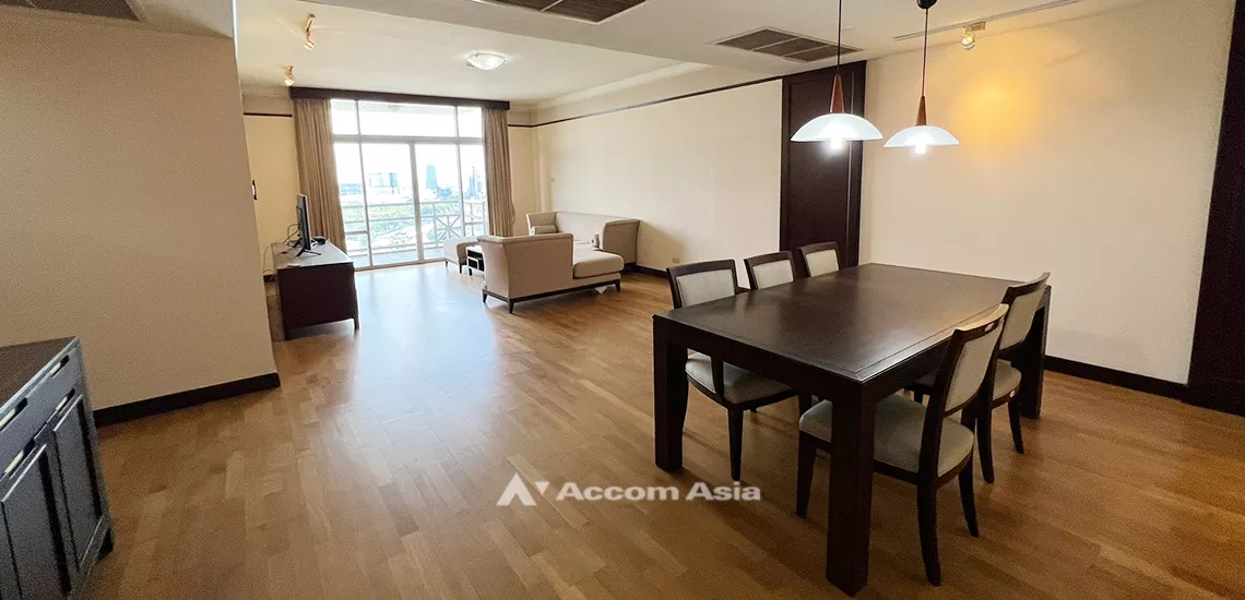 Pet friendly |  2 Bedrooms  Condominium For Sale in Ploenchit, Bangkok  near BTS Ploenchit (AA31931)