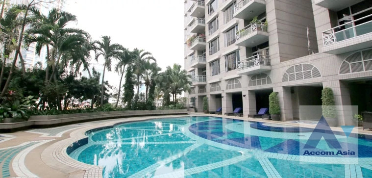  2  4 br Condominium For Sale in Ploenchit ,Bangkok BTS Ploenchit at All Seasons Mansion AA31981