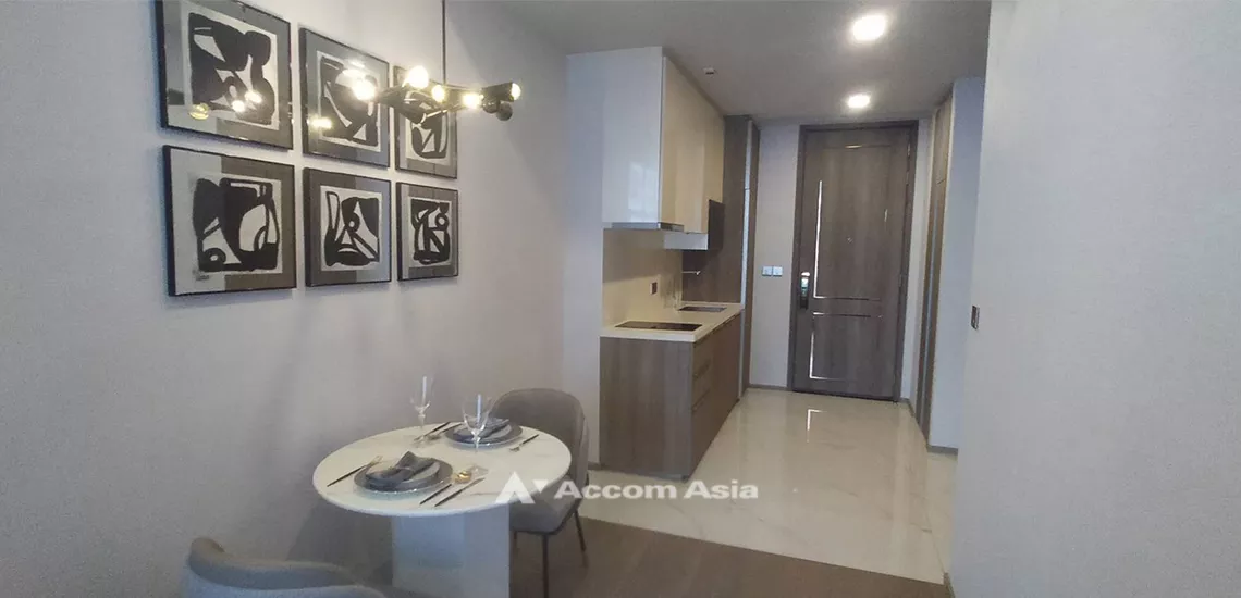  1 Bedroom  Condominium For Rent in Sukhumvit, Bangkok  near BTS Asok - MRT Sukhumvit (AA32028)