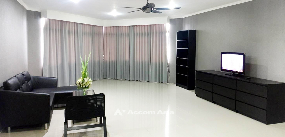  3 Bedrooms  Condominium For Rent in Sukhumvit, Bangkok  near BTS Thong Lo (AA32033)