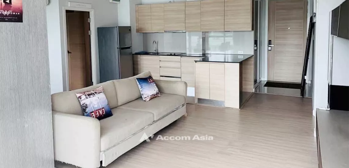  2 Bedrooms  Condominium For Sale in Sukhumvit, Bangkok  near BTS Thong Lo (AA32049)