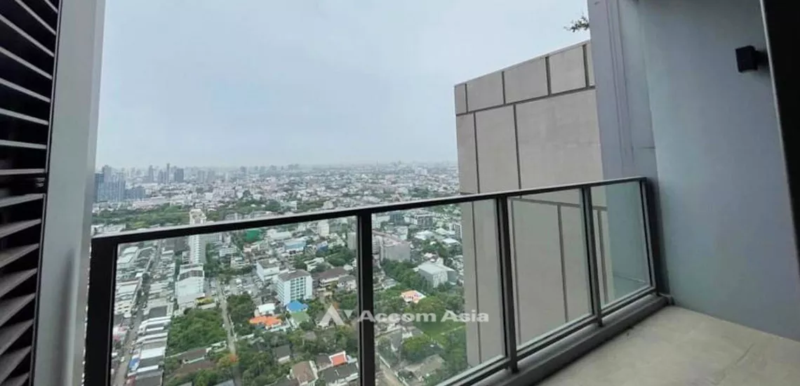 10  2 br Condominium For Rent in Sukhumvit ,Bangkok BTS Punnawithi at Whizdom Essence Sukhumvit AA32062