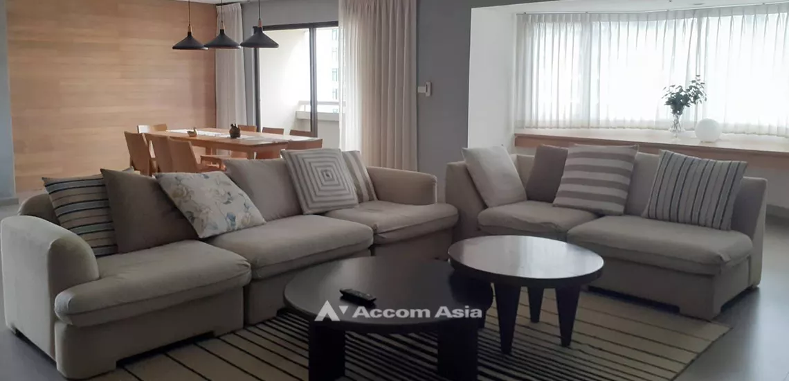  3 Bedrooms  Condominium For Rent in Sukhumvit, Bangkok  near BTS Phrom Phong (AA32076)