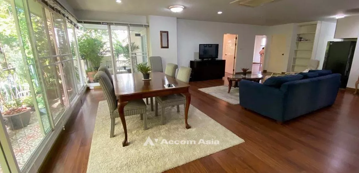  2 Bedrooms  Apartment For Rent in Sukhumvit, Bangkok  near BTS Phrom Phong (AA32078)