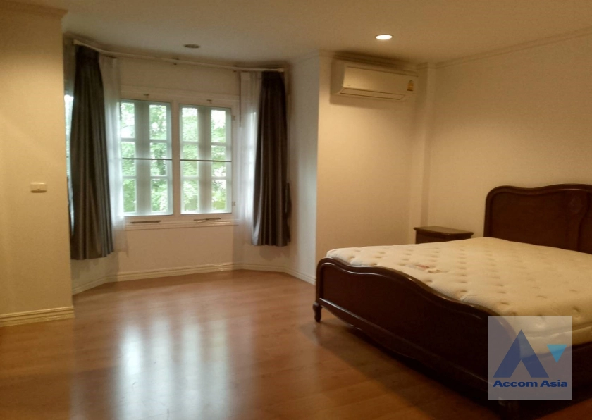 14  3 br Townhouse For Rent in Bangna ,Bangkok BTS Bearing at Fantasia Villa 2 AA32082