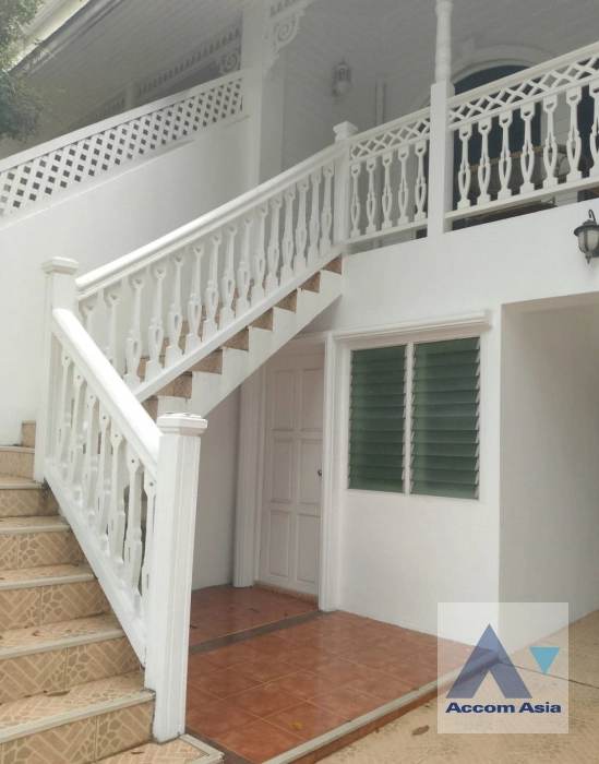 20  3 br Townhouse For Rent in Bangna ,Bangkok BTS Bearing at Fantasia Villa 2 AA32082