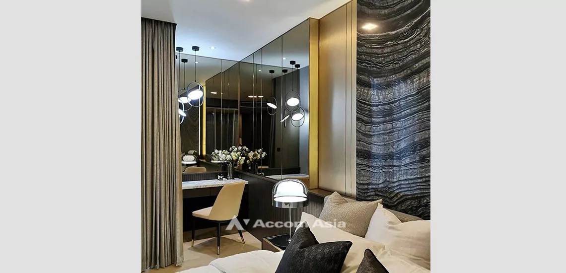 7  2 br Condominium For Sale in Ratchadaphisek ,Bangkok  at KALM Penthouse AA32102