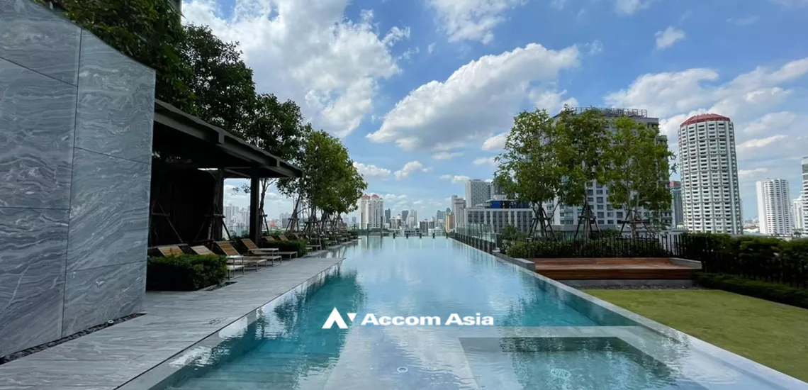  1 Bedroom  Condominium For Sale in Sukhumvit, Bangkok  near BTS Thong Lo (AA32104)