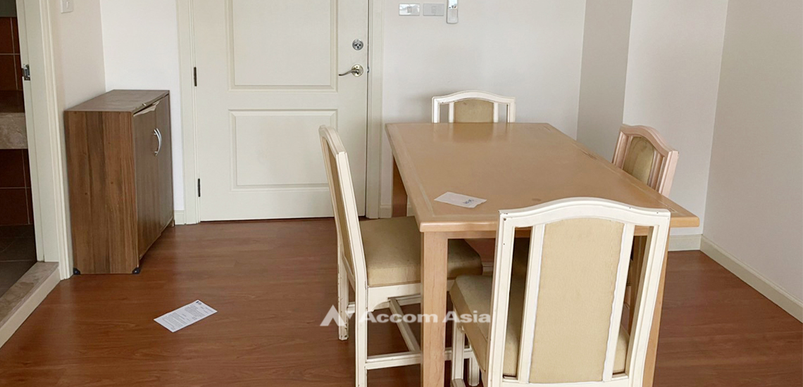  2 Bedrooms  Condominium For Rent in Sukhumvit, Bangkok  near BTS Phrom Phong (AA32119)