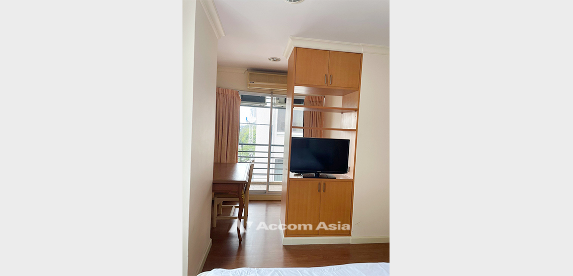  2 Bedrooms  Condominium For Rent in Sukhumvit, Bangkok  near BTS Phrom Phong (AA32119)