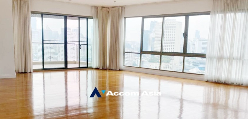 Pet friendly |  4 Bedrooms  Condominium For Rent in Sukhumvit, Bangkok  near BTS Asok - MRT Sukhumvit (AA32122)