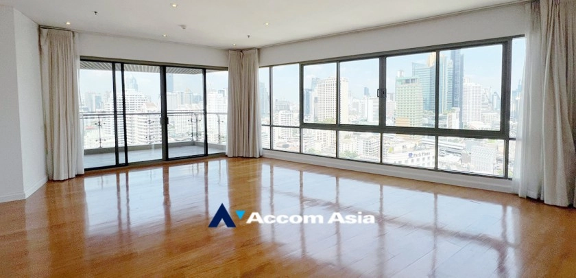 Pet friendly |  4 Bedrooms  Condominium For Rent in Sukhumvit, Bangkok  near BTS Asok - MRT Sukhumvit (AA32122)