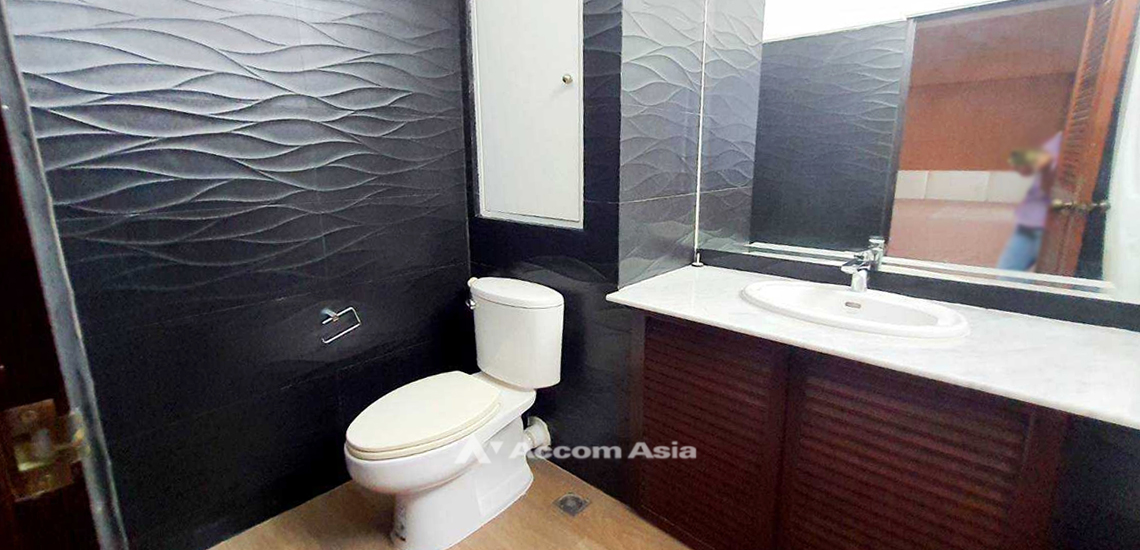 13  2 br Condominium For Sale in Sukhumvit ,Bangkok BTS Phrom Phong at Supalai Place   AA32139