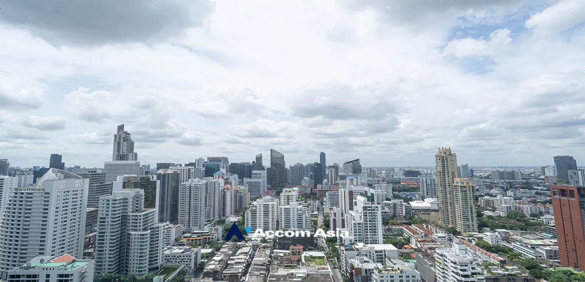  2 Bedrooms  Condominium For Rent in Sukhumvit, Bangkok  near BTS Asok - MRT Sukhumvit (AA32163)