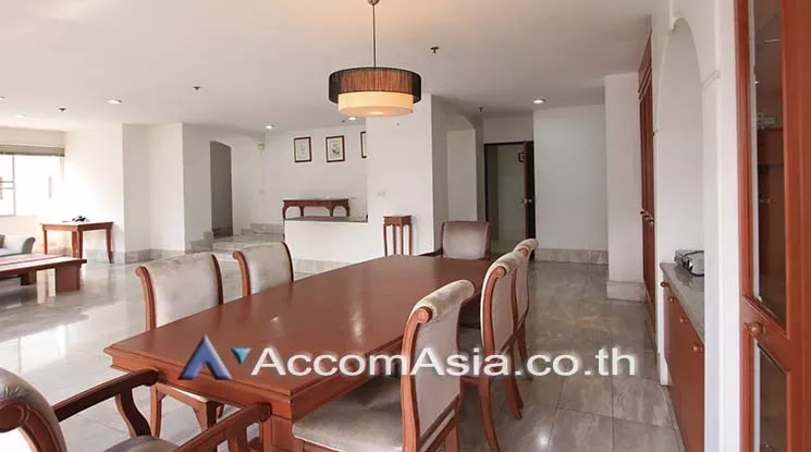  3 Bedrooms  Condominium For Rent in Sukhumvit, Bangkok  near BTS Phrom Phong (24636)