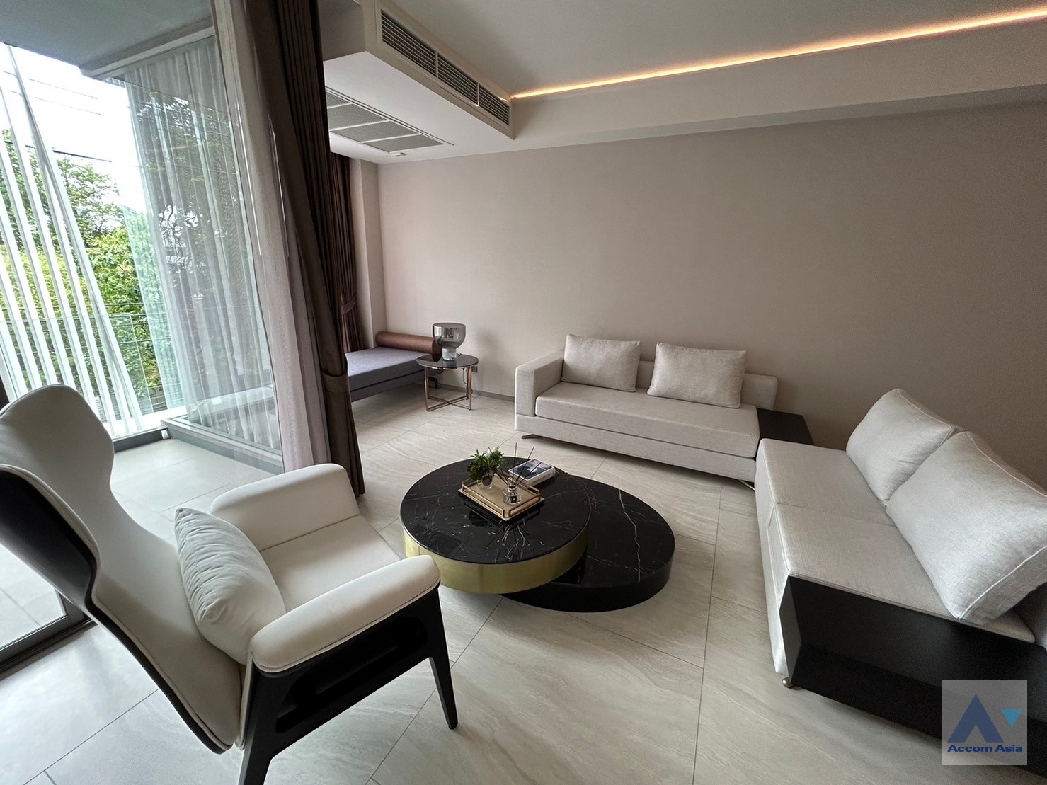  3 Bedrooms  Condominium For Rent & Sale in Sukhumvit, Bangkok  near BTS Asok - MRT Sukhumvit (AA32191)