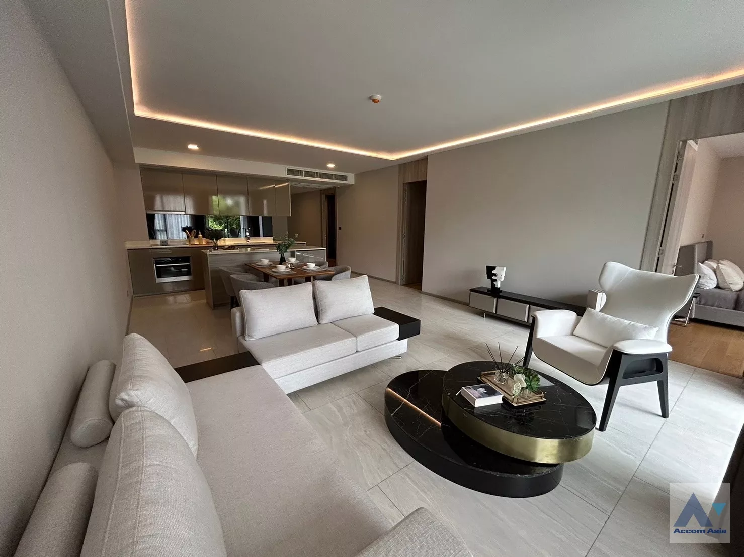  3 Bedrooms  Condominium For Sale in Sukhumvit, Bangkok  near BTS Asok - MRT Sukhumvit (AA32191)