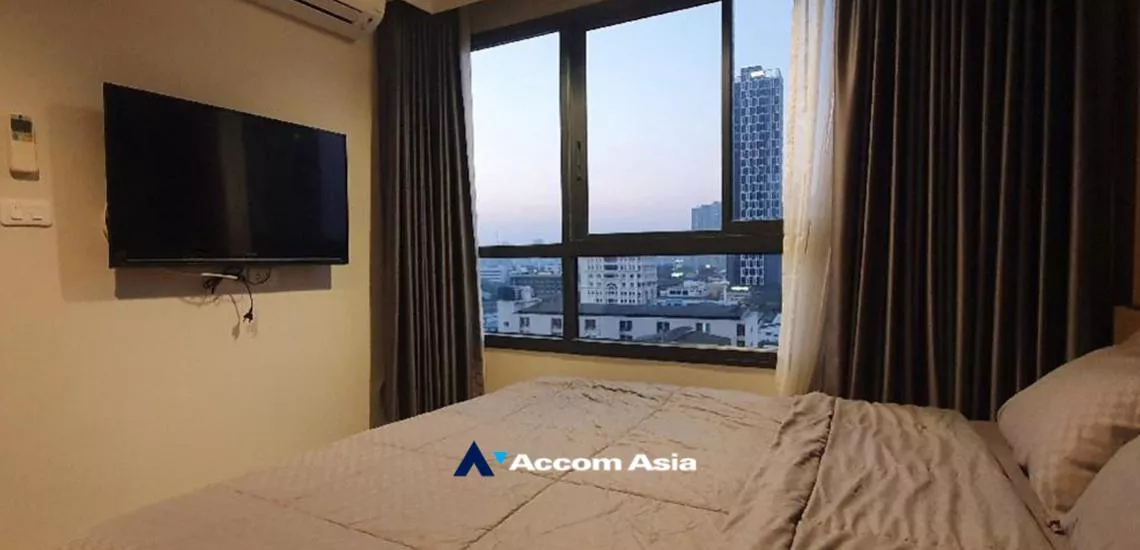  1 Bedroom  Condominium For Sale in Sukhumvit, Bangkok  near BTS Bang Chak (AA32206)