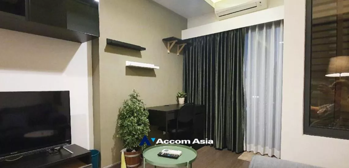  1 Bedroom  Condominium For Sale in Sukhumvit, Bangkok  near BTS Bang Chak (AA32206)