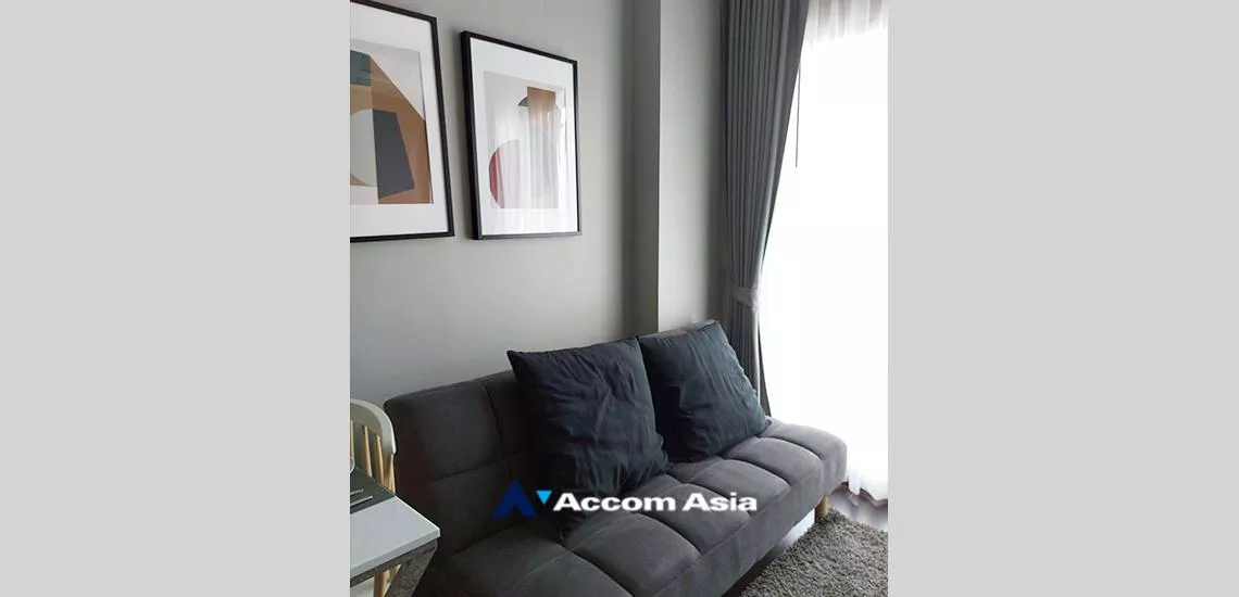  1 Bedroom  Condominium For Rent in Sukhumvit, Bangkok  near BTS Ekkamai (AA32224)