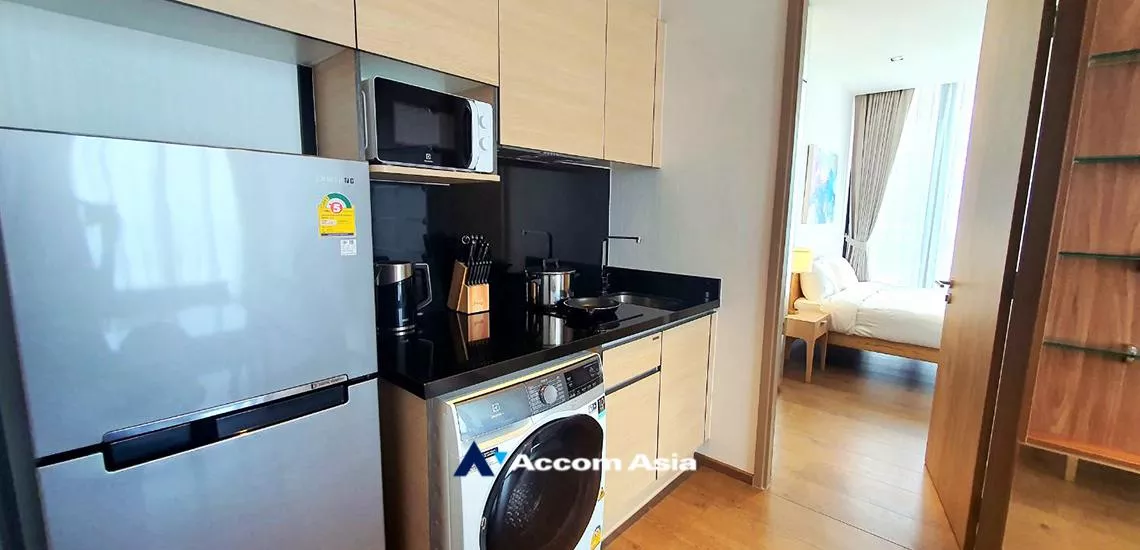  2 Bedrooms  Condominium For Rent in Sukhumvit, Bangkok  near BTS Phrom Phong (AA32231)