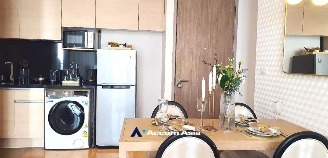  2 Bedrooms  Condominium For Rent in Sukhumvit, Bangkok  near BTS Phrom Phong (AA32232)