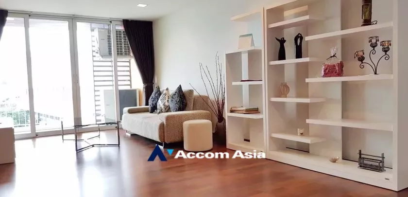  1 Bedroom  Condominium For Sale in Sukhumvit, Bangkok  near BTS Thong Lo (AA32248)