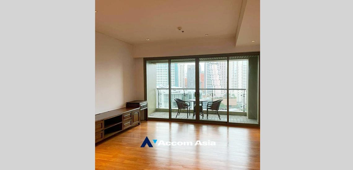 Pet friendly |  2 Bedrooms  Condominium For Rent in Sukhumvit, Bangkok  near BTS Asok - MRT Sukhumvit (AA32251)