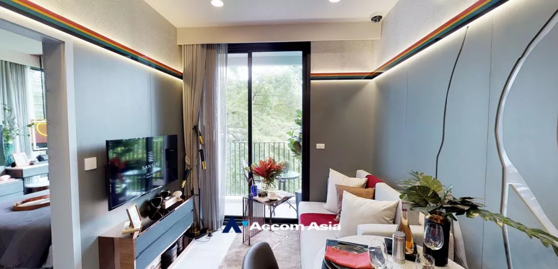  2 Bedrooms  Condominium For Sale in Sukhumvit, Bangkok  near BTS Ekkamai (AA32256)