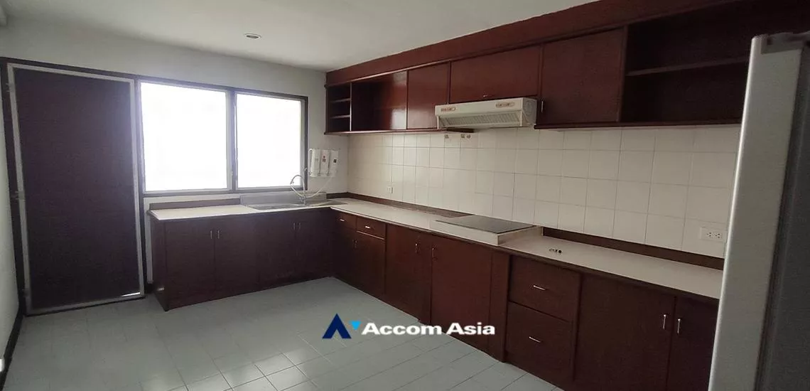 4  3 br Apartment For Rent in Sukhumvit ,Bangkok BTS Ekkamai at Ideal Place For Big Families AA32266