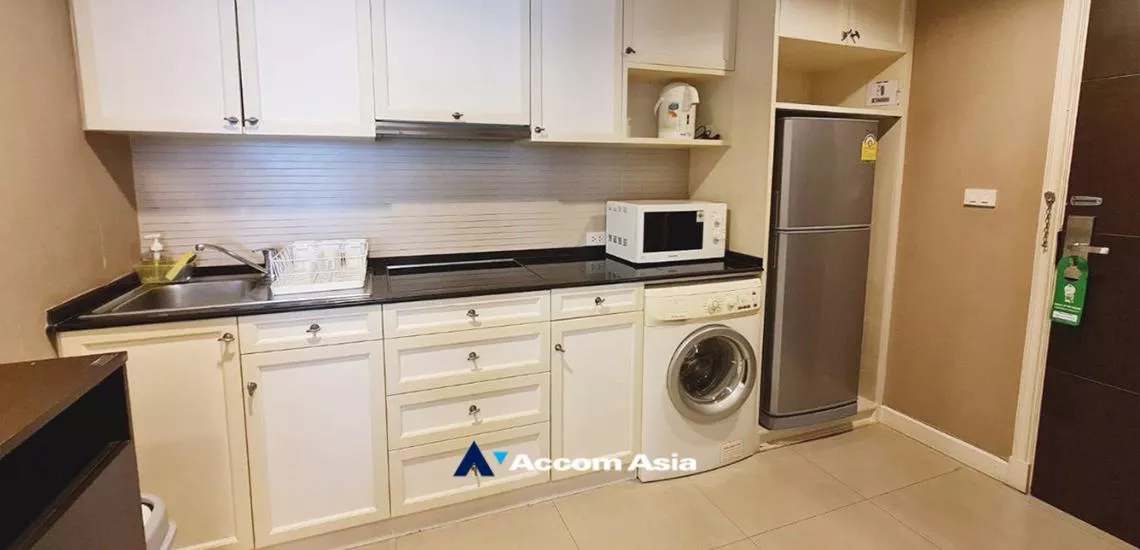  2 Bedrooms  Apartment For Rent in Sukhumvit, Bangkok  near BTS Thong Lo (AA32285)