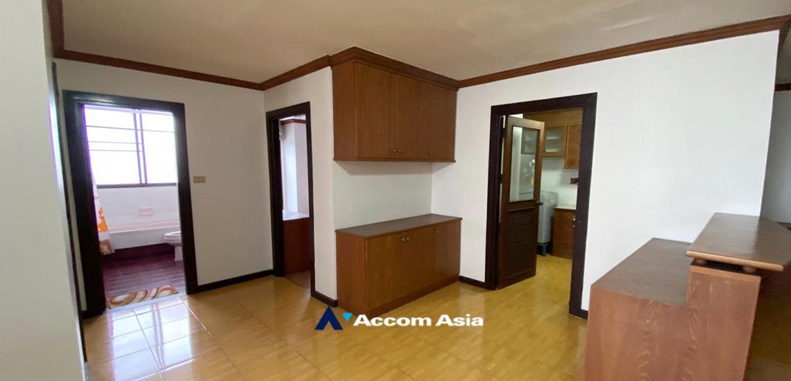  2 Bedrooms  Condominium For Sale in Sukhumvit, Bangkok  near BTS Phrom Phong (AA32298)