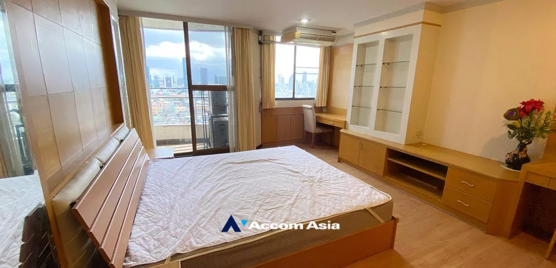 2 Bedrooms  Condominium For Sale in Sukhumvit, Bangkok  near BTS Phrom Phong (AA32302)
