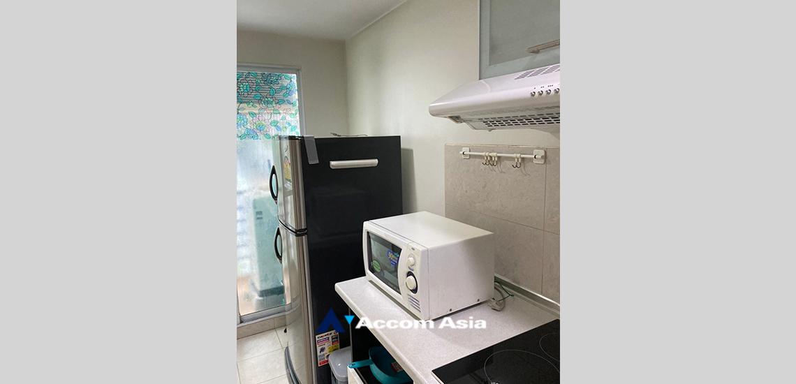  2 Bedrooms  Condominium For Rent in Sukhumvit, Bangkok  near BTS Phrom Phong (AA32306)