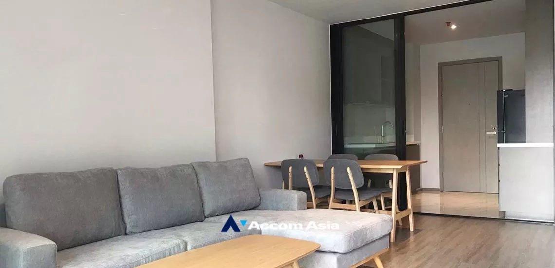  2 Bedrooms  Condominium For Rent in Sukhumvit, Bangkok  near BTS Ekkamai (AA32332)