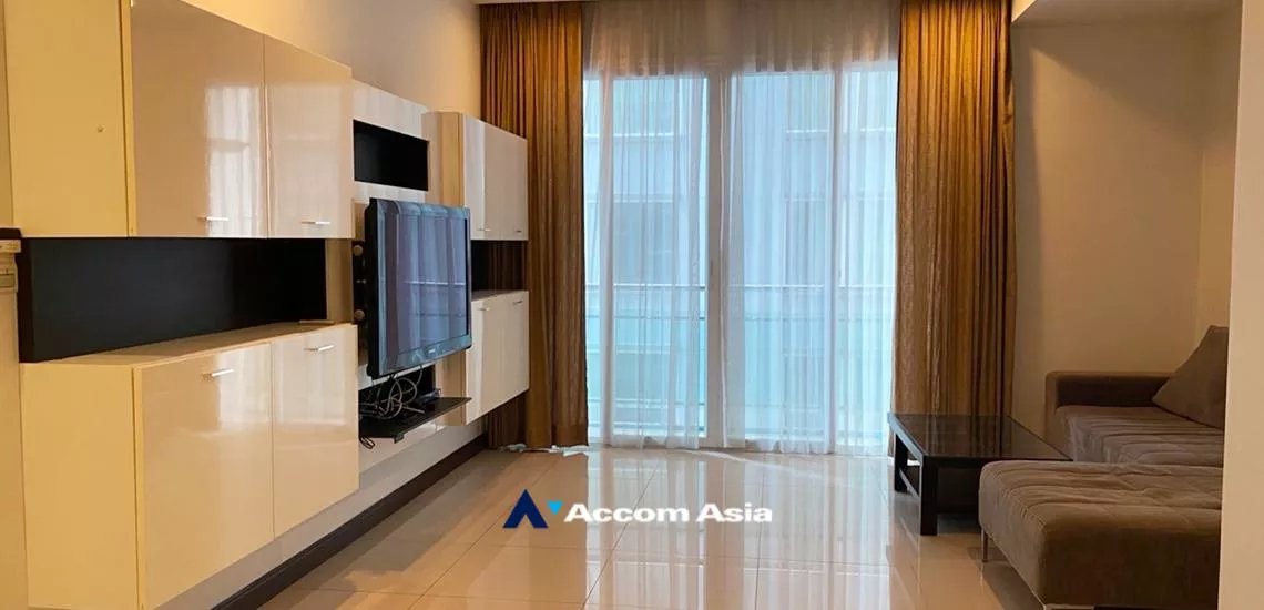  3 Bedrooms  Condominium For Rent in Sukhumvit, Bangkok  near BTS Nana (AA32333)