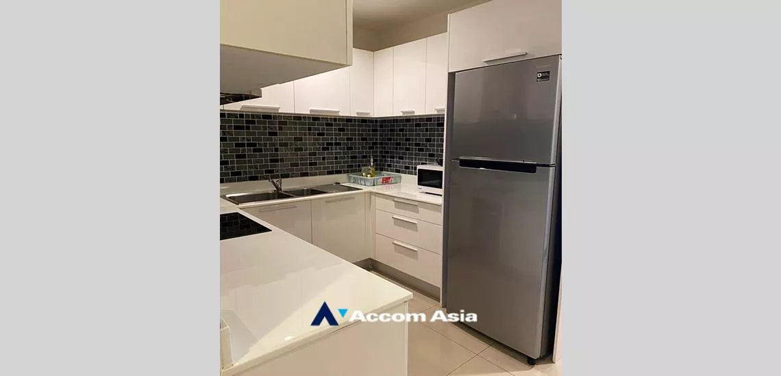  3 Bedrooms  Condominium For Rent in Sukhumvit, Bangkok  near BTS Nana (AA32333)