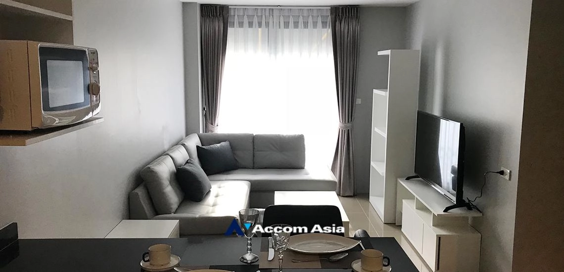  1 Bedroom  Condominium For Rent in Sukhumvit, Bangkok  near BTS Asok - MRT Sukhumvit (AA32362)