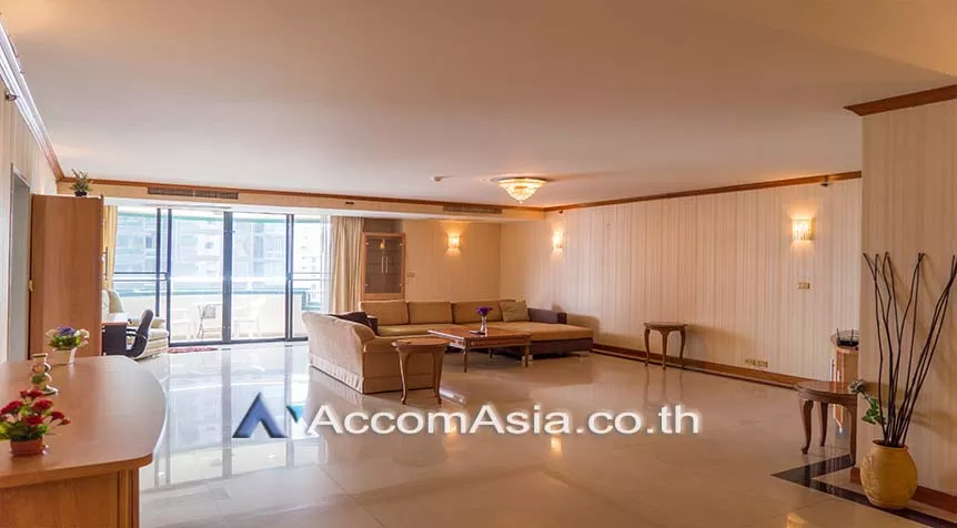 Pet friendly |  2 Bedrooms  Condominium For Rent in Sukhumvit, Bangkok  near BTS Asok - MRT Sukhumvit (24659)