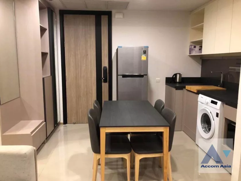  2 Bedrooms  Condominium For Rent in Sukhumvit, Bangkok  near BTS Thong Lo (AA32412)